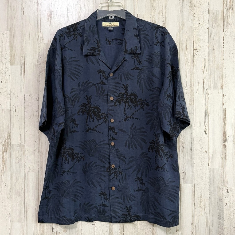 Tommy Bahama Hawaiian Shirt XL Silk Blue Floral Loop‎ Collar Short Sleeve Travel